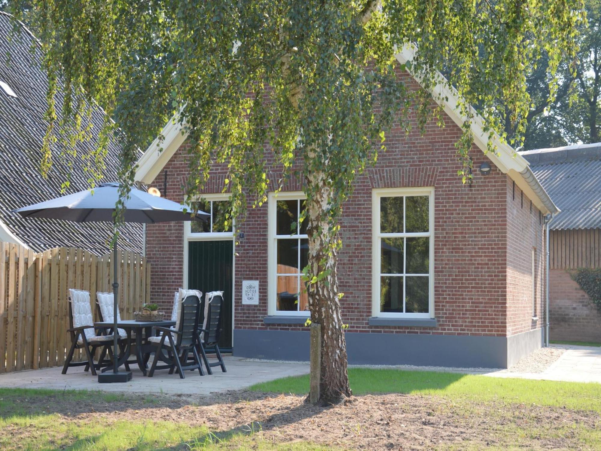 Quaint Farmhouse In Geesteren With Meadow View المظهر الخارجي الصورة