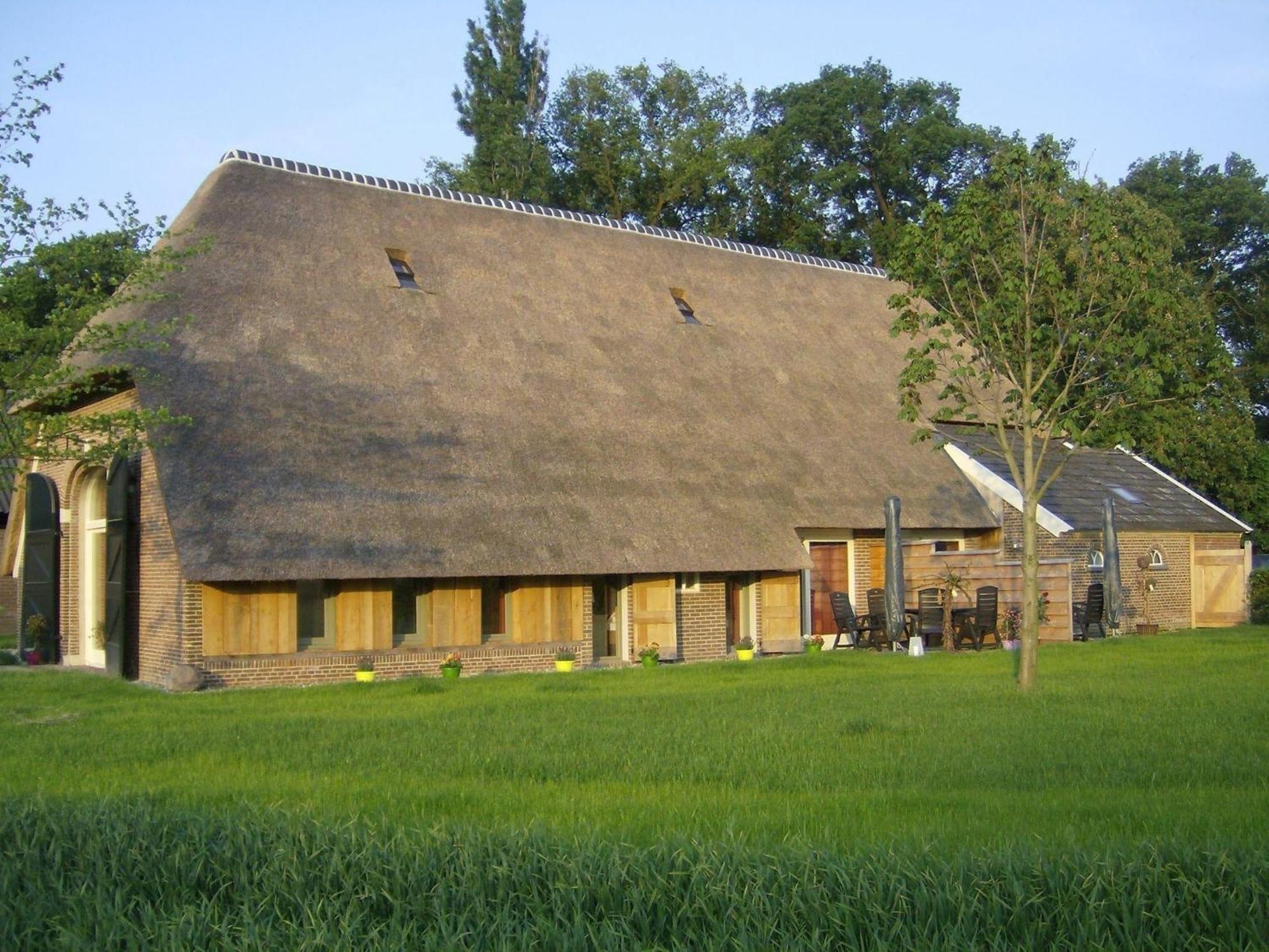 Quaint Farmhouse In Geesteren With Meadow View المظهر الخارجي الصورة